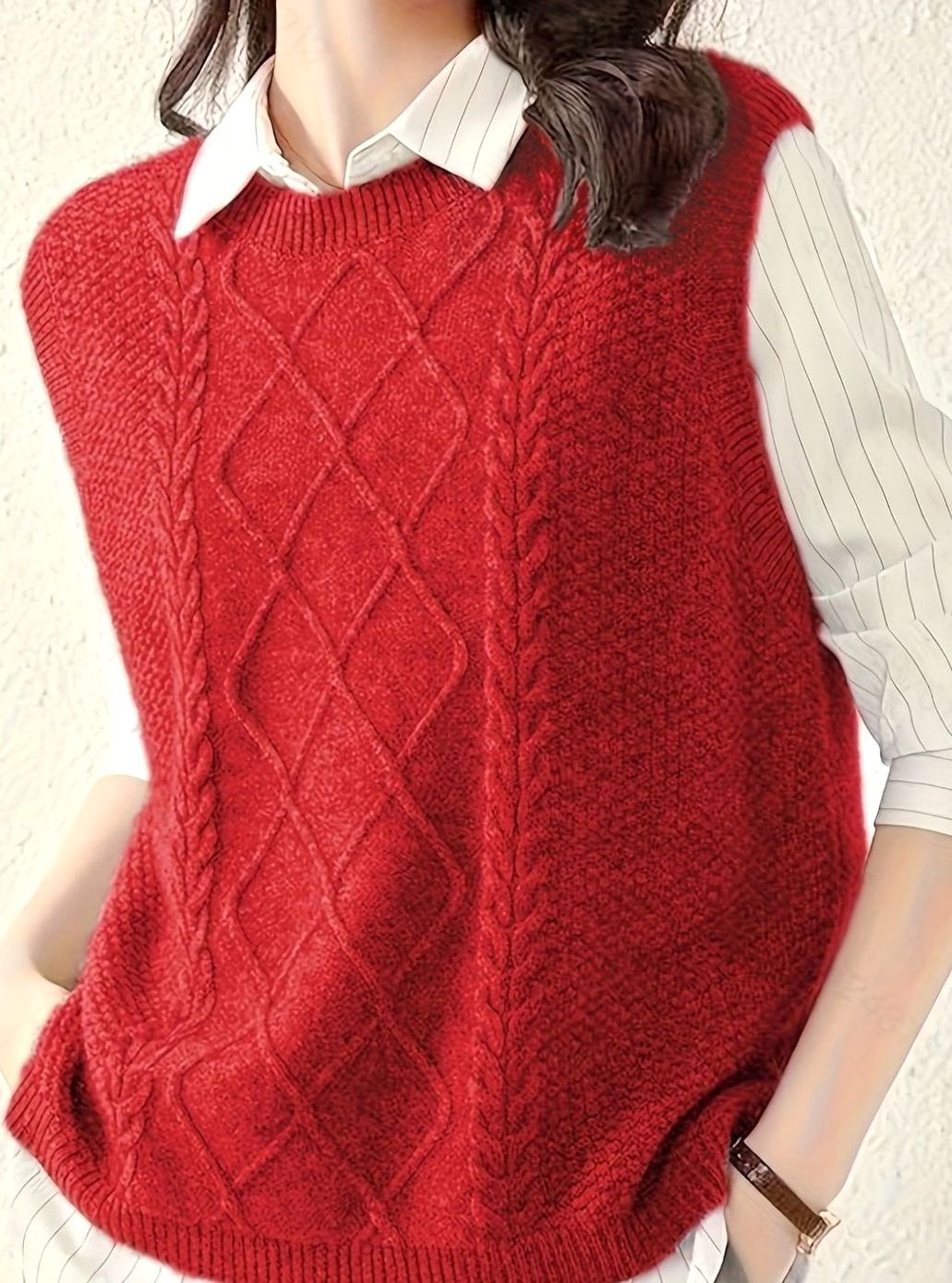 Penelope | Women's Cable-Knit Sleeveless Sweater Vest Round Neck