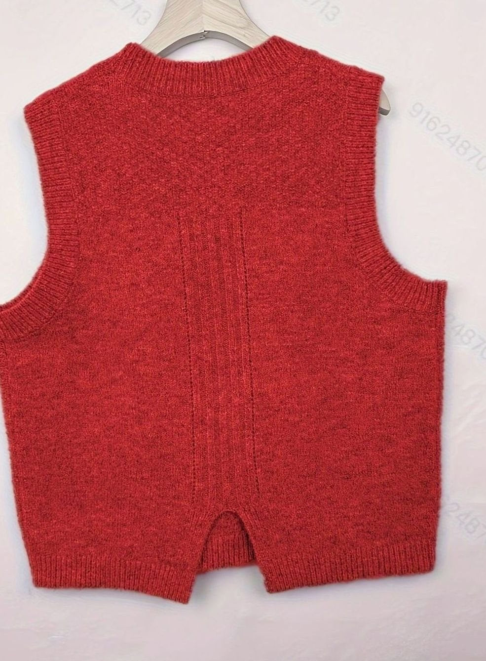 Penelope | Women's Cable-Knit Sleeveless Sweater Vest Round Neck