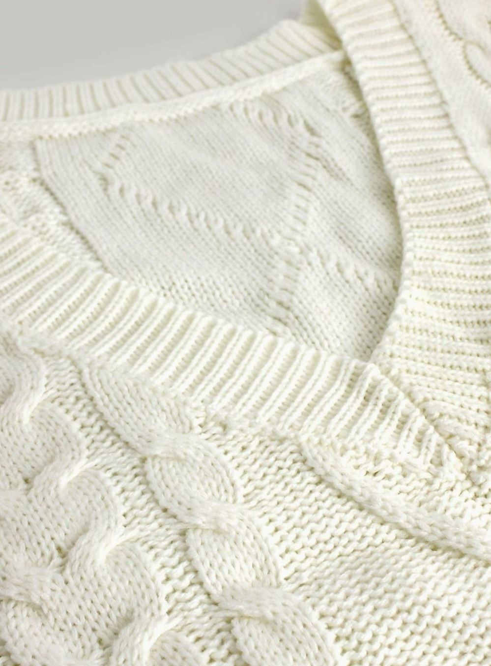 Camila | Women's Cable-Knit V-Neck Sweater Vest Relaxed Fit