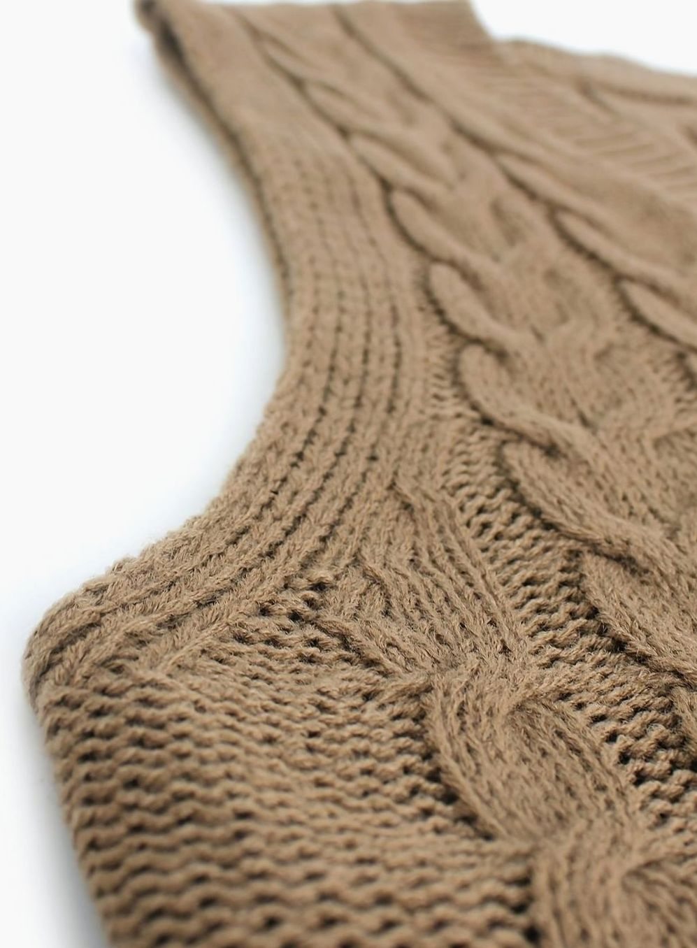 Camila | Women's Cable-Knit V-Neck Sweater Vest Relaxed Fit